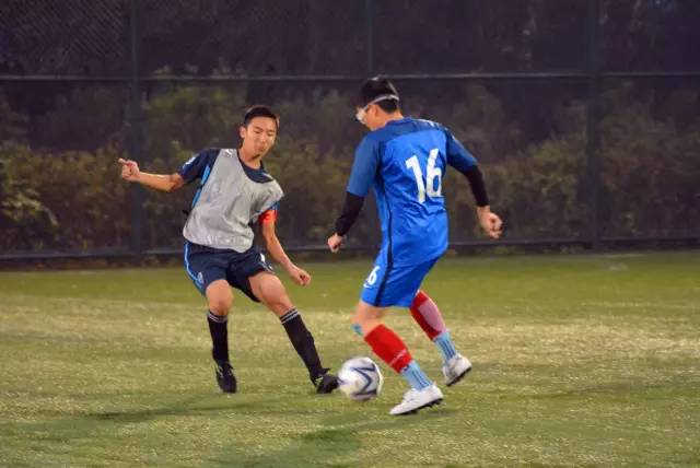 在一场引人 在一场引人