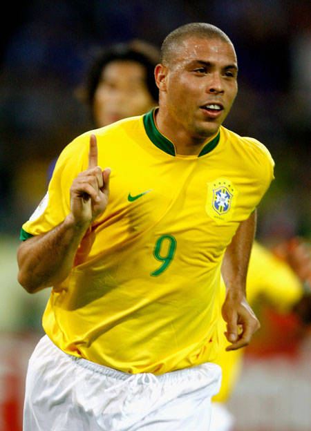 曾两次获得 曾两次获得