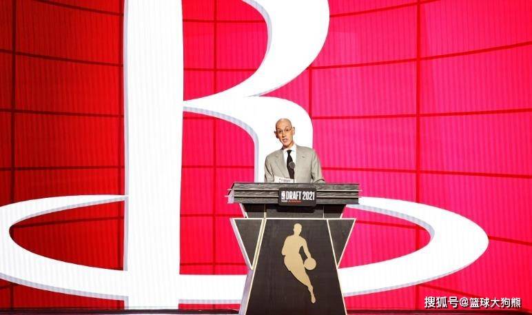 役不仅丰富 役不仅丰富